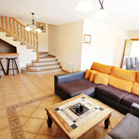 Angevic - A Delightful Located In The Town Of Villa *